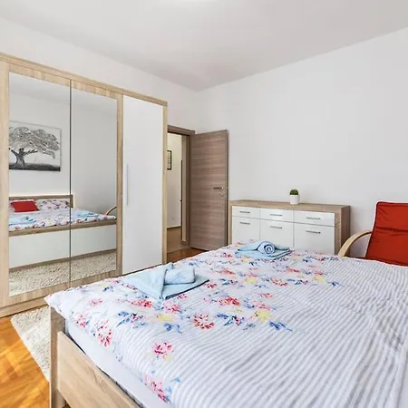 Beautiful For Rest And Restful Sleep * Pula